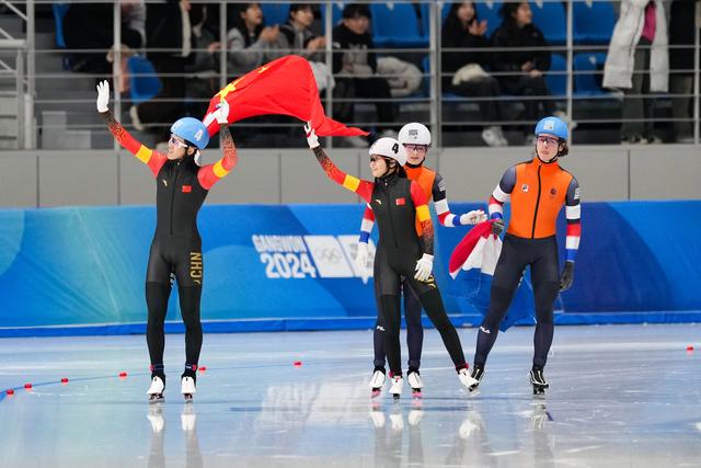 天富娱乐：冬青奥会丨速度滑冰混合接力夺金 中国冰球首夺奥运序列奖牌